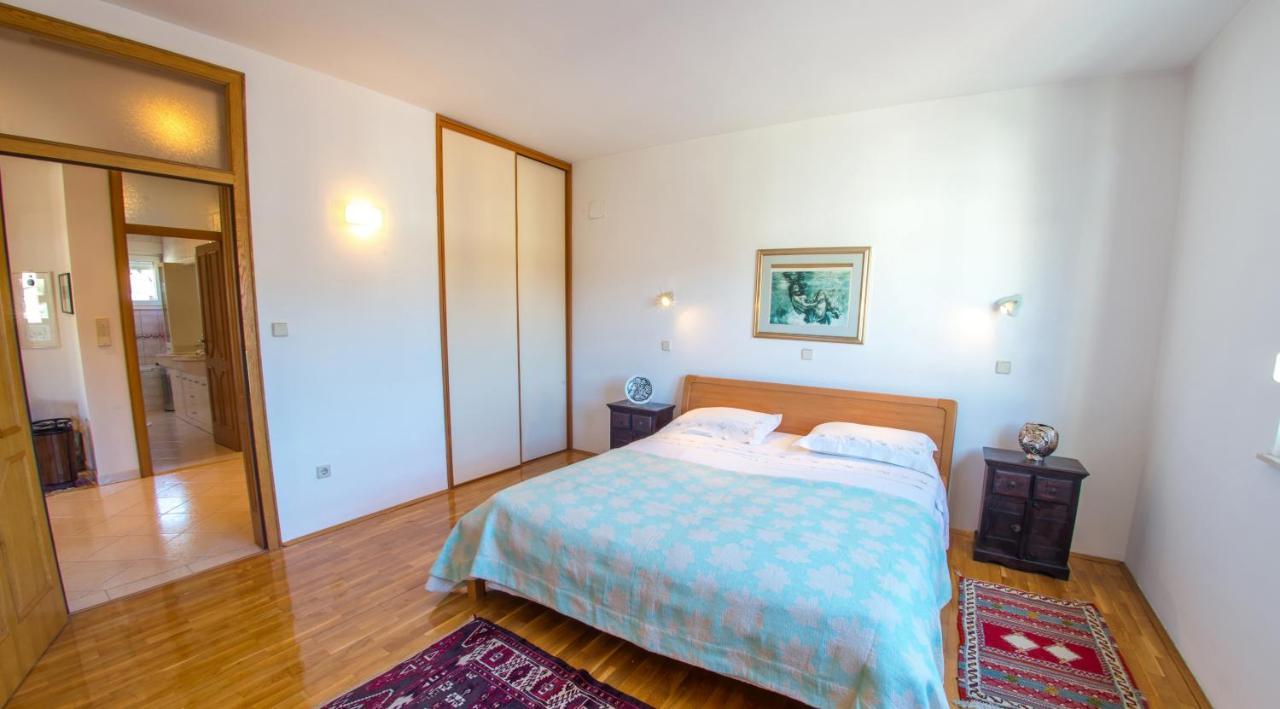 Apartment Italy - Promenade 莫斯塔尔 外观 照片